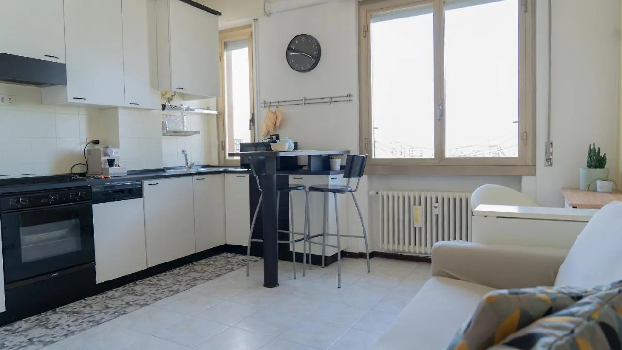 10 Min Centrale ***** Relax Apartment Wifi-Netflix Milan 0*,
